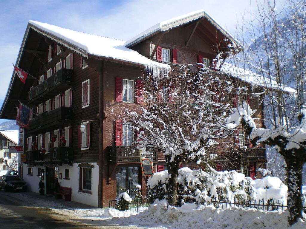 Hotel Des Alpes Champéry Exterior photo