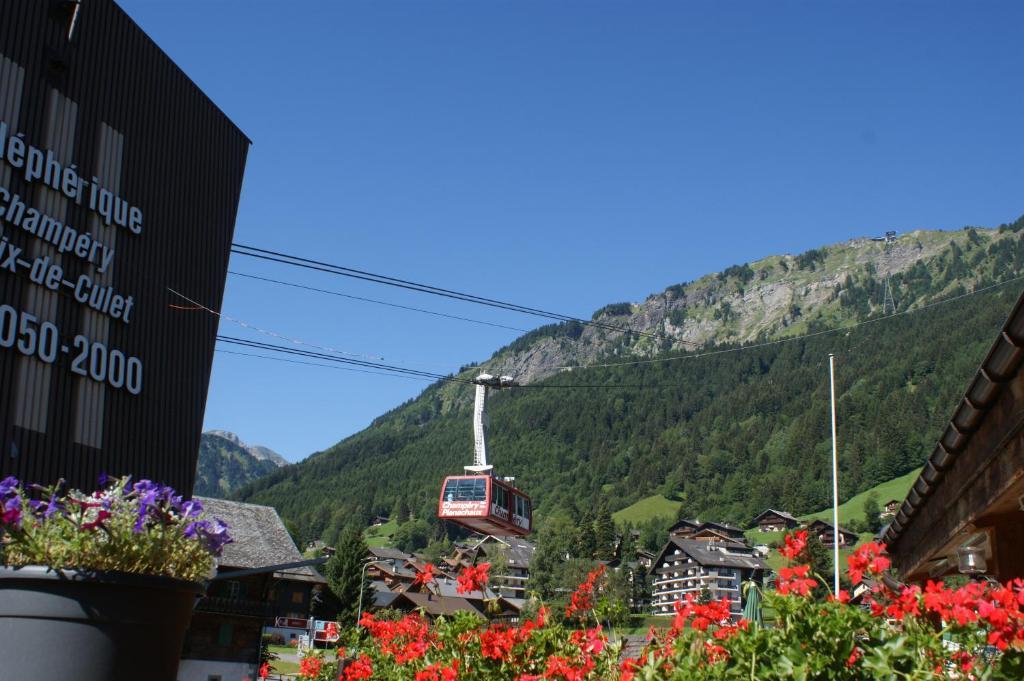 Hotel Des Alpes Champéry Exterior photo